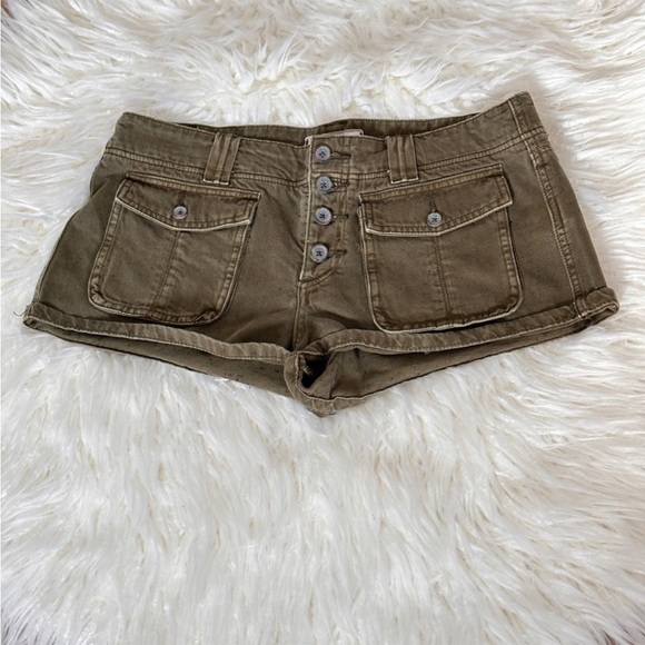 ISO Free People Cora button Front shorts - Picture 3 of 3